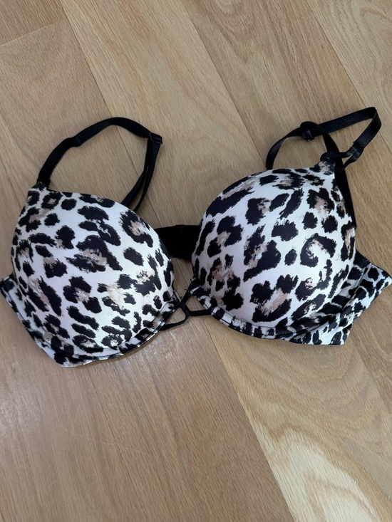 Victoria's Secret Other - Victoria's Secret Leopard Print Push-Up Bra - Black & White with Taupe Spots